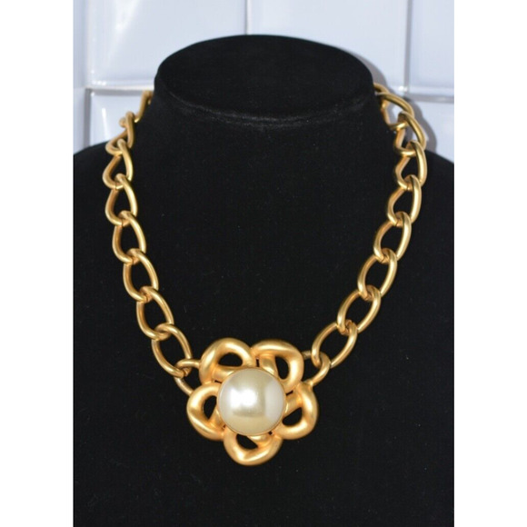Maxine Denker Satin Matte Gold Tone Faux Pearl Couture Statement Necklace - Picture 4 of 7